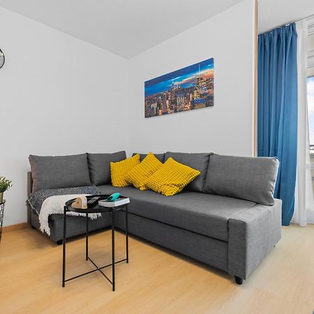 Sonniges City-Apartment Mit Suedbalkon Und Parklatz Neusass Ngoại thất bức ảnh