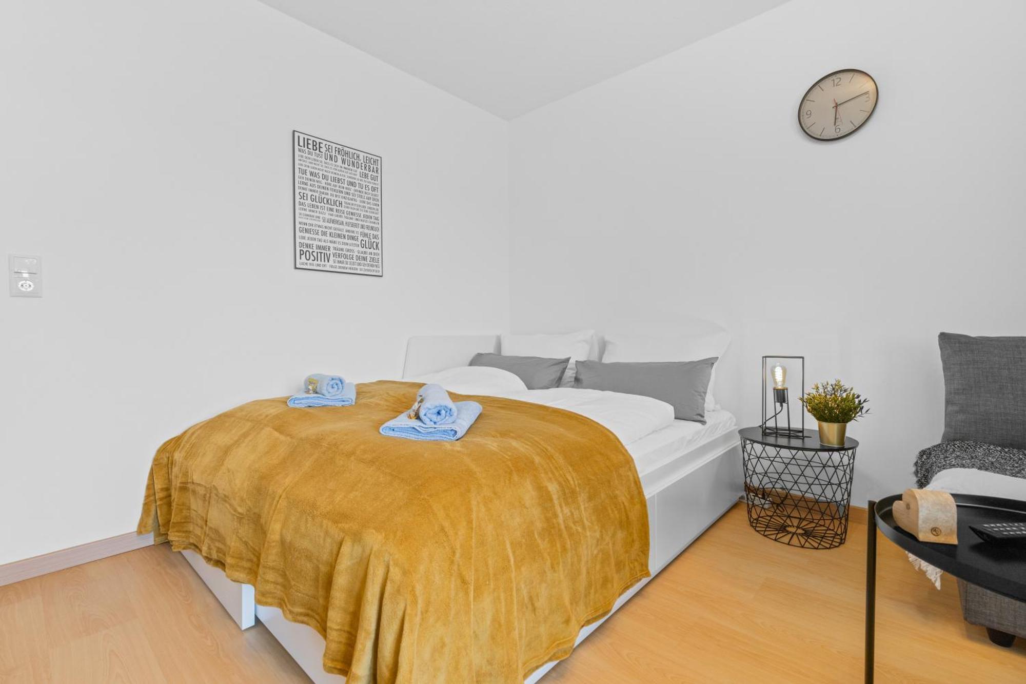 Sonniges City-Apartment Mit Suedbalkon Und Parklatz Neusass Ngoại thất bức ảnh